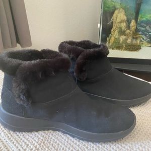 Skechers Women’s Boots (10)